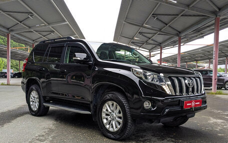 Toyota Land Cruiser Prado 150 рестайлинг 2, 2017 год, 3 940 000 рублей, 2 фотография
