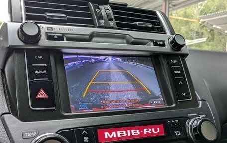 Toyota Land Cruiser Prado 150 рестайлинг 2, 2017 год, 3 940 000 рублей, 15 фотография