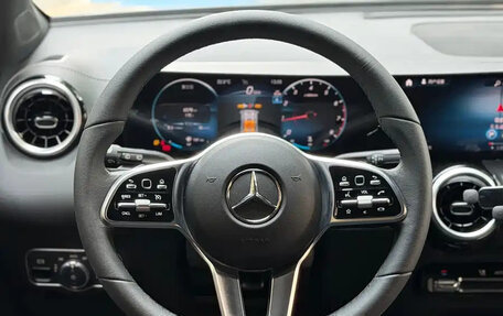 Mercedes-Benz GLB, 2023 год, 3 250 000 рублей, 14 фотография