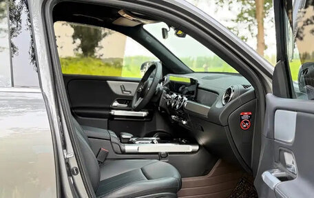 Mercedes-Benz GLB, 2023 год, 3 250 000 рублей, 9 фотография