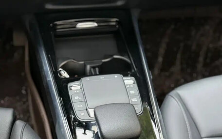 Mercedes-Benz GLB, 2023 год, 3 250 000 рублей, 16 фотография