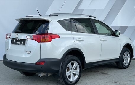 Toyota RAV4, 2014 год, 1 850 000 рублей, 6 фотография