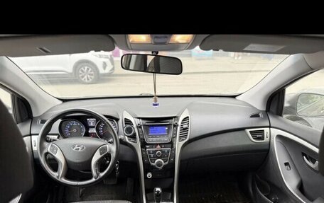 Hyundai i30 II рестайлинг, 2012 год, 1 090 000 рублей, 7 фотография