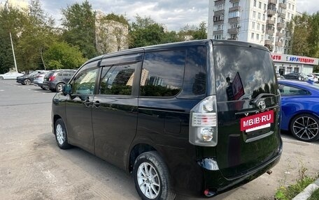Toyota Voxy II, 2010 год, 1 290 000 рублей, 3 фотография