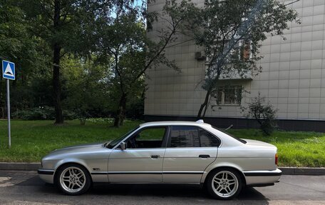 BMW 5 серия, 1993 год, 750 000 рублей, 2 фотография