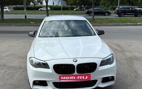 BMW 5 серия, 2010 год, 1 549 000 рублей, 2 фотография