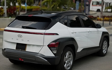 Hyundai Kona, 2023 год, 2 210 000 рублей, 5 фотография