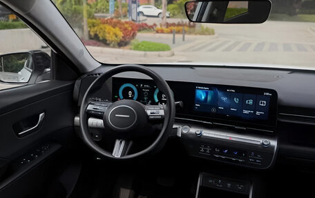 Hyundai Kona, 2023 год, 2 210 000 рублей, 7 фотография