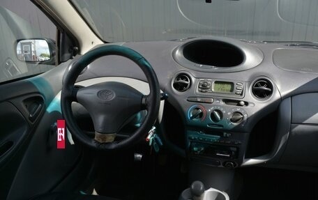 Toyota Yaris I рестайлинг, 2002 год, 209 999 рублей, 8 фотография