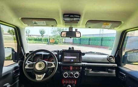 Suzuki Jimny, 2023 год, 1 950 000 рублей, 5 фотография