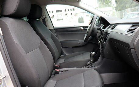 Skoda Rapid I, 2018 год, 1 240 000 рублей, 12 фотография