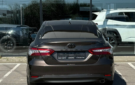 Toyota Camry, 2018 год, 2 250 000 рублей, 3 фотография