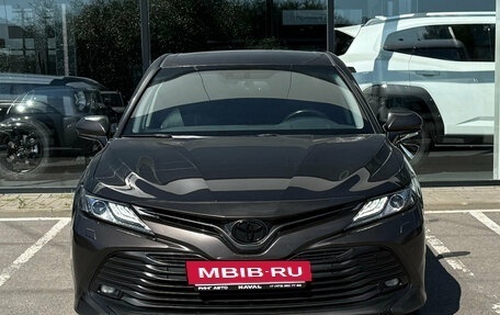 Toyota Camry, 2018 год, 2 250 000 рублей, 2 фотография