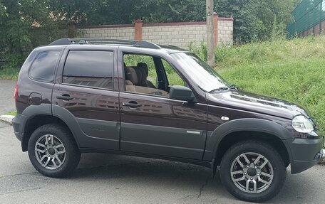 Chevrolet Niva I рестайлинг, 2015 год, 780 000 рублей, 8 фотография