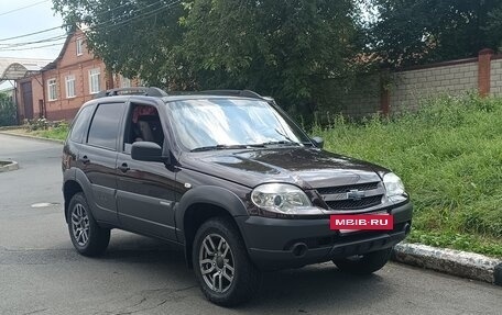 Chevrolet Niva I рестайлинг, 2015 год, 780 000 рублей, 10 фотография