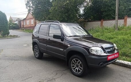 Chevrolet Niva I рестайлинг, 2015 год, 780 000 рублей, 27 фотография