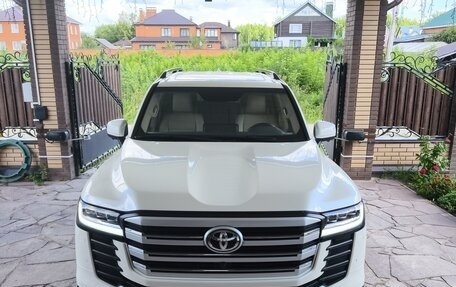 Toyota Land Cruiser, 2021 год, 9 230 000 рублей, 2 фотография