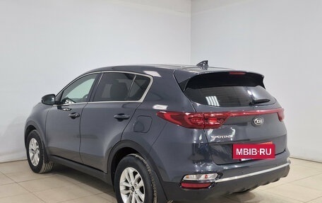 KIA Sportage IV рестайлинг, 2018 год, 1 930 000 рублей, 6 фотография