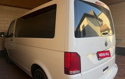 Volkswagen Caravelle T6 рестайлинг, 2022 год, 5 500 000 рублей, 1 фотография