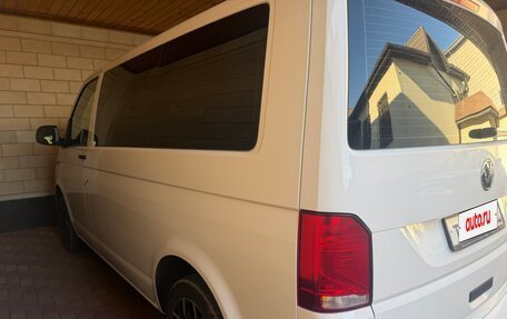 Volkswagen Caravelle T6 рестайлинг, 2022 год, 5 500 000 рублей, 3 фотография