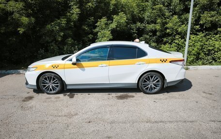 Toyota Camry, 2021 год, 2 500 000 рублей, 3 фотография