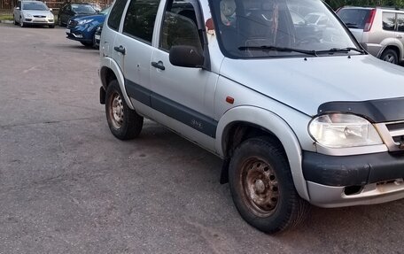 Chevrolet Niva I рестайлинг, 2006 год, 200 000 рублей, 2 фотография