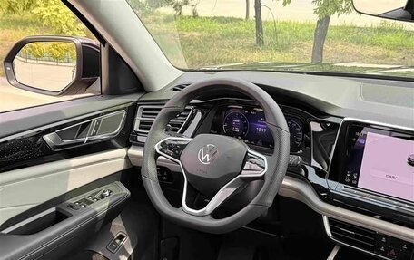 Volkswagen Teramont I, 2024 год, 5 000 000 рублей, 9 фотография