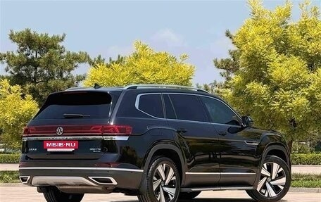 Volkswagen Teramont I, 2024 год, 5 000 000 рублей, 4 фотография
