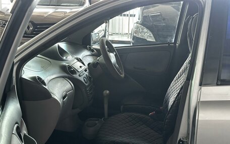 Toyota Platz, 2000 год, 175 000 рублей, 16 фотография