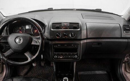 Skoda Fabia II, 2013 год, 600 000 рублей, 10 фотография