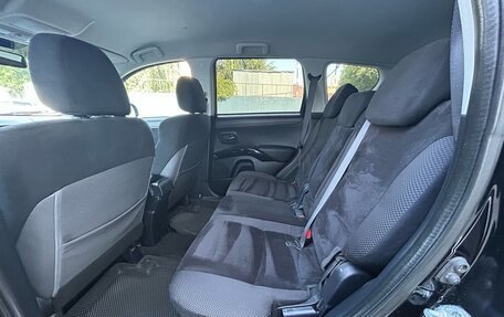 Mitsubishi Outlander III рестайлинг 3, 2011 год, 1 299 000 рублей, 19 фотография