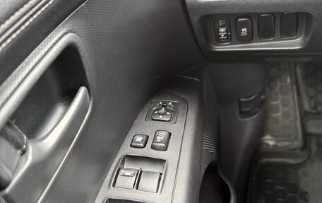 Mitsubishi Outlander III рестайлинг 3, 2011 год, 1 111 000 рублей, 13 фотография