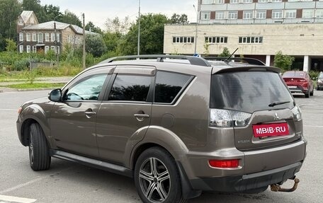 Mitsubishi Outlander III рестайлинг 3, 2011 год, 1 111 000 рублей, 6 фотография