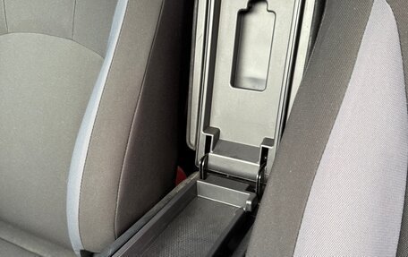 Mitsubishi Outlander III рестайлинг 3, 2011 год, 1 111 000 рублей, 23 фотография