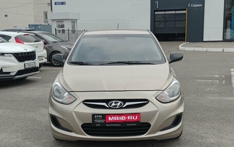 Hyundai Solaris II рестайлинг, 2014 год, 725 000 рублей, 2 фотография