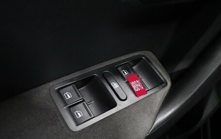Volkswagen Polo VI (EU Market), 2017 год, 1 042 000 рублей, 9 фотография