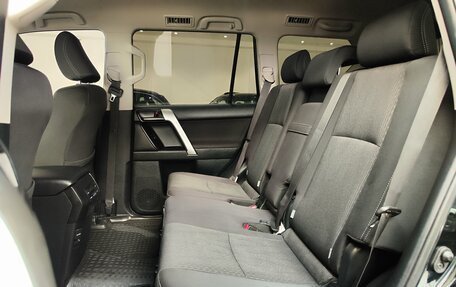 Toyota Land Cruiser Prado 150 рестайлинг 2, 2019 год, 4 989 000 рублей, 9 фотография