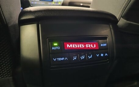 Toyota Land Cruiser Prado 150 рестайлинг 2, 2019 год, 4 989 000 рублей, 25 фотография