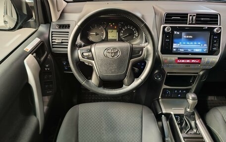 Toyota Land Cruiser Prado 150 рестайлинг 2, 2019 год, 4 989 000 рублей, 15 фотография
