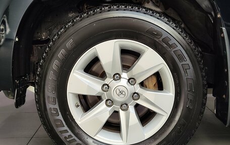 Toyota Land Cruiser Prado 150 рестайлинг 2, 2019 год, 4 989 000 рублей, 29 фотография