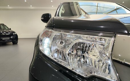 Toyota Land Cruiser Prado 150 рестайлинг 2, 2019 год, 4 989 000 рублей, 27 фотография