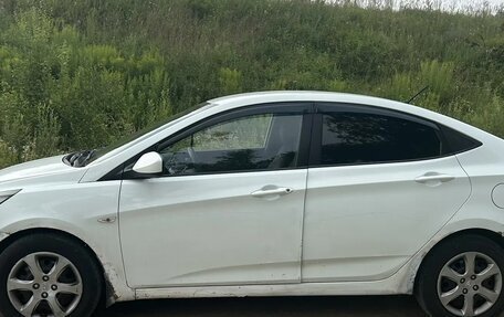 Hyundai Solaris II рестайлинг, 2011 год, 470 000 рублей, 3 фотография