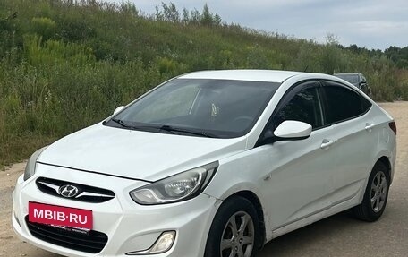 Hyundai Solaris II рестайлинг, 2011 год, 470 000 рублей, 4 фотография