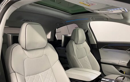 Audi S8, 2025 год, 17 800 000 рублей, 5 фотография