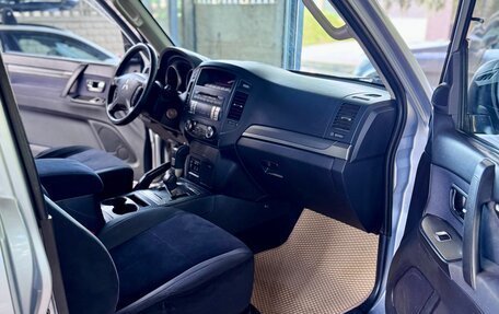 Mitsubishi Pajero IV, 2007 год, 1 900 000 рублей, 9 фотография