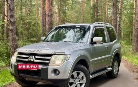 Mitsubishi Pajero IV, 2007 год, 1 900 000 рублей, 2 фотография