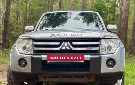 Mitsubishi Pajero IV, 2007 год, 1 900 000 рублей, 8 фотография
