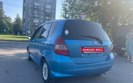 Honda Fit III, 2001 год, 315 000 рублей, 3 фотография