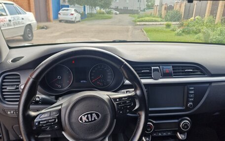 KIA Rio IV, 2018 год, 1 199 000 рублей, 10 фотография
