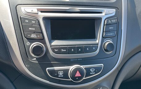 Hyundai Solaris II рестайлинг, 2012 год, 599 000 рублей, 10 фотография